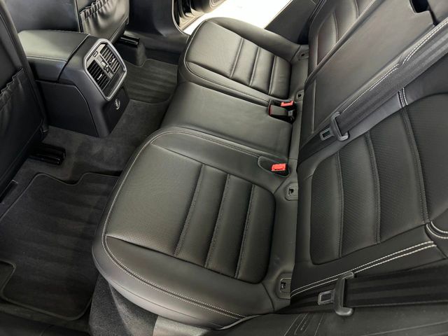 2017 Porsche Macan Turbo AWD w/Performance Pkg - 22223229 - 42