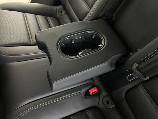 2017 Porsche Macan Turbo AWD w/Performance Pkg - 22223229 - 44