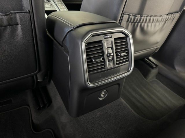 2017 Porsche Macan Turbo AWD w/Performance Pkg - 22223229 - 45