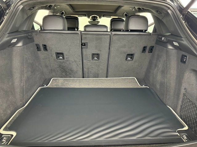 2017 Porsche Macan Turbo AWD w/Performance Pkg - 22223229 - 86