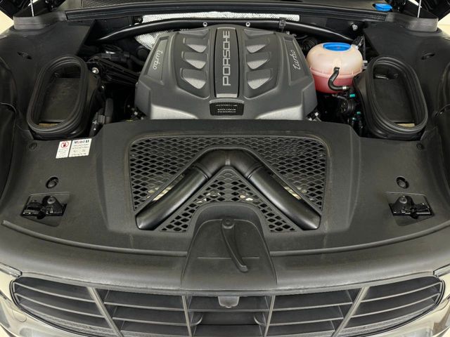 2017 Porsche Macan Turbo AWD w/Performance Pkg - 22223229 - 92