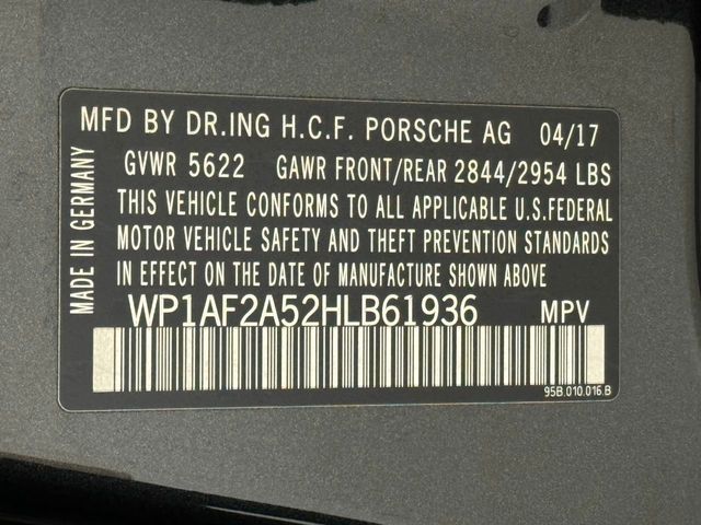 2017 Porsche Macan Turbo AWD w/Performance Pkg - 22223229 - 96