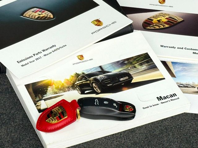 2017 Porsche Macan Turbo AWD w/Performance Pkg - 22223229 - 98