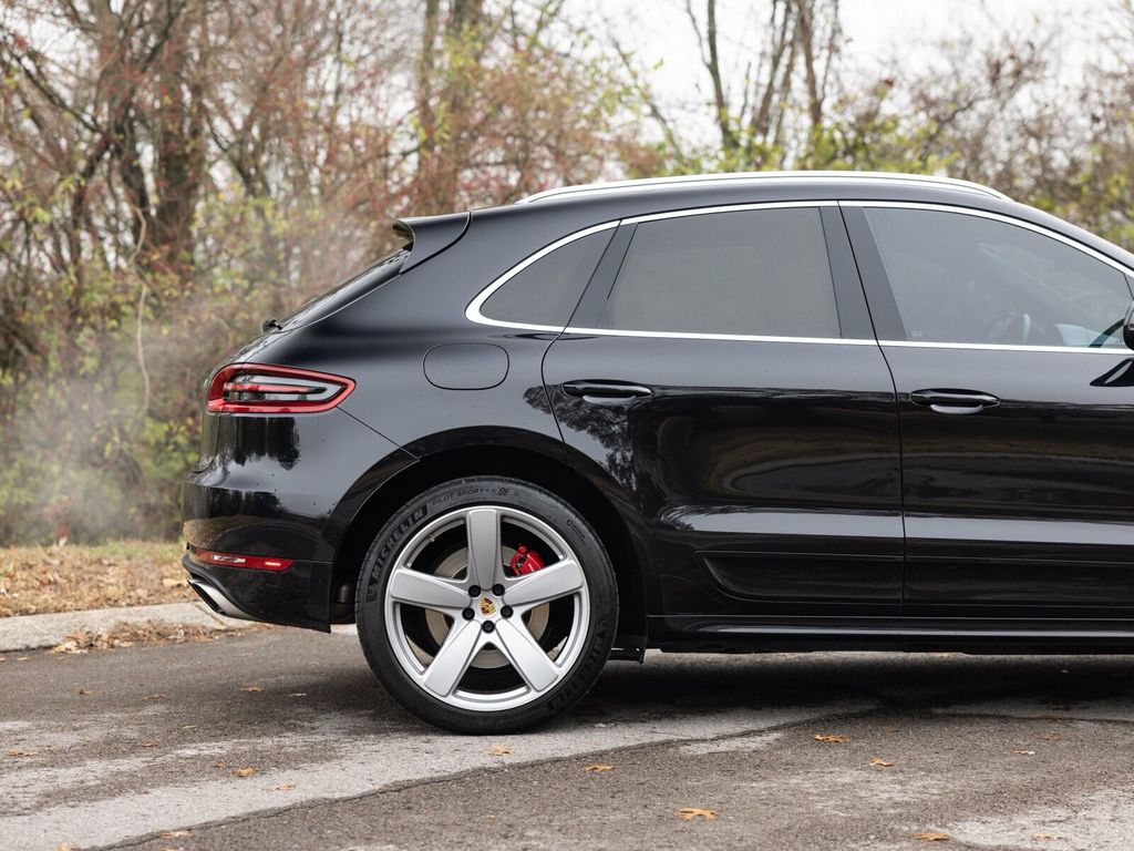 2017 Porsche Macan Turbo, Premium Pack +, 21" Sport Classic Wheels, 14 Way Seats - 22956042 - 9