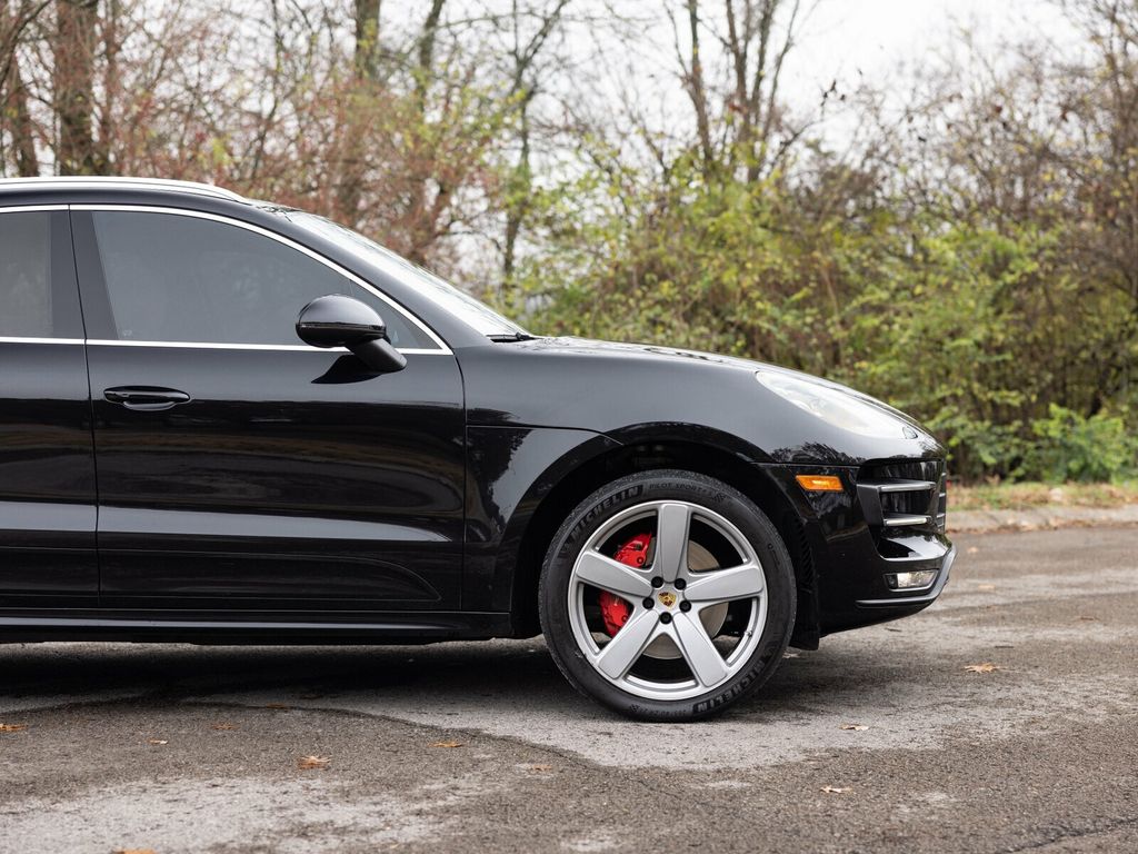 2017 Porsche Macan Turbo, Premium Pack +, 21" Sport Classic Wheels, 14 Way Seats - 22956042 - 11