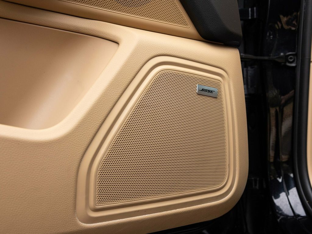 2017 Porsche Macan Turbo, Premium Pack +, 21" Sport Classic Wheels, 14 Way Seats - 22956042 - 24