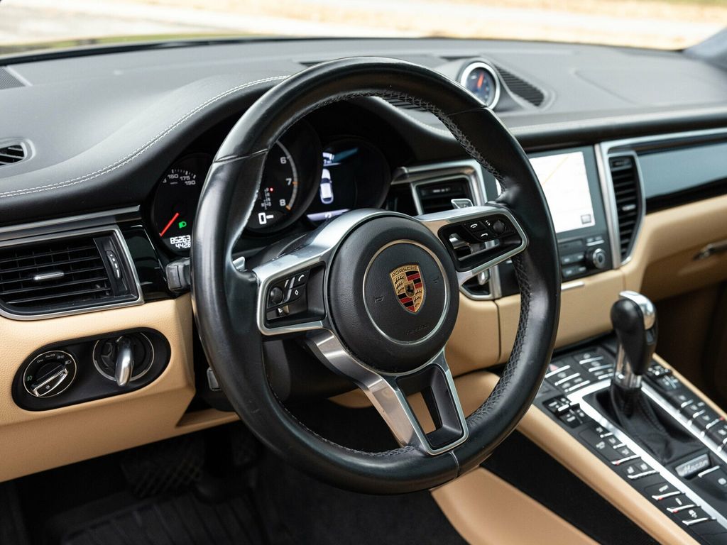 2017 Porsche Macan Turbo, Premium Pack +, 21" Sport Classic Wheels, 14 Way Seats - 22956042 - 26