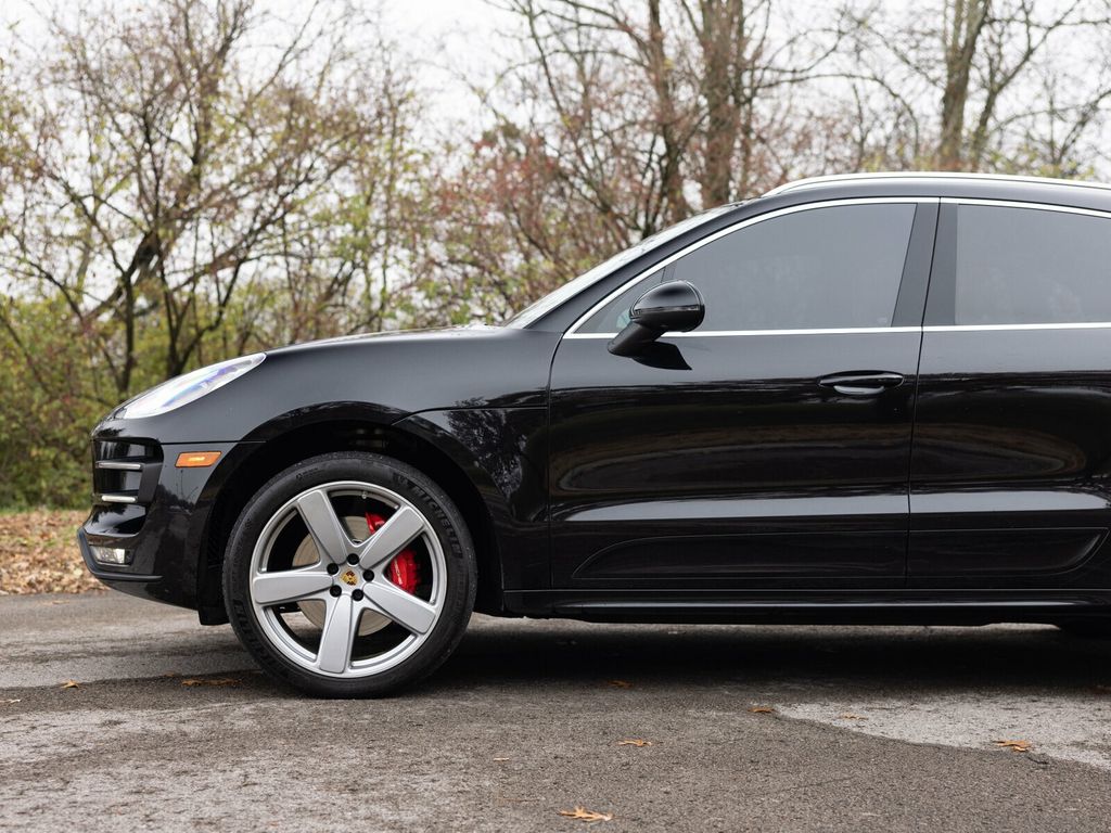 2017 Porsche Macan Turbo, Premium Pack +, 21" Sport Classic Wheels, 14 Way Seats - 22956042 - 2