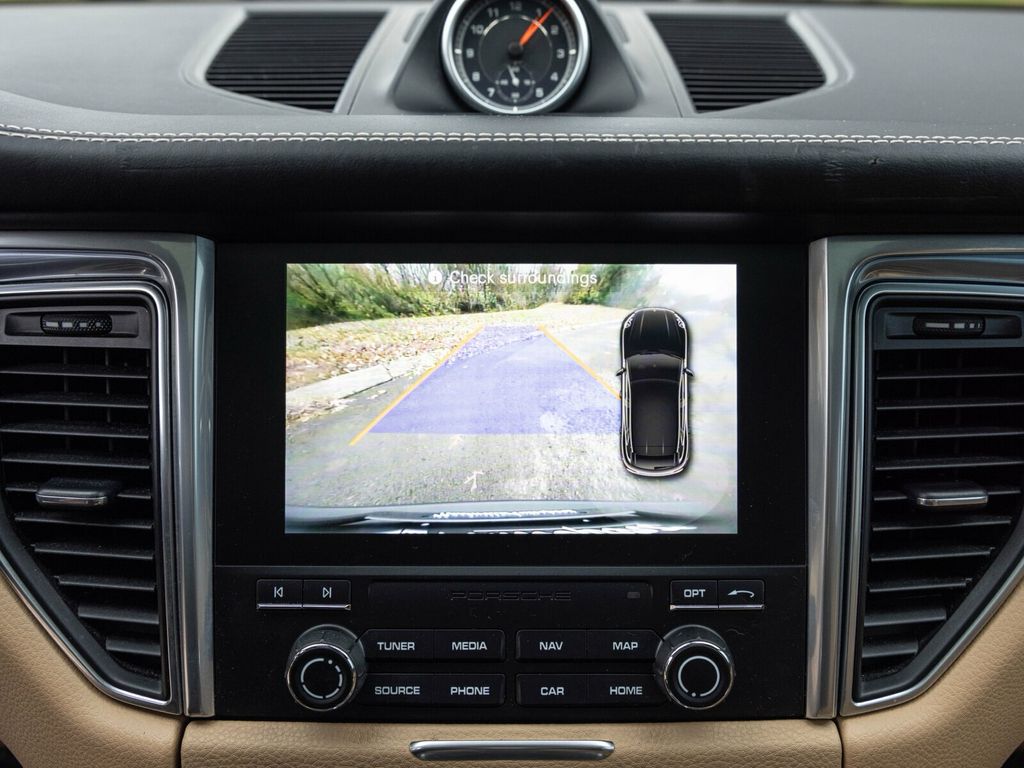 2017 Porsche Macan Turbo, Premium Pack +, 21" Sport Classic Wheels, 14 Way Seats - 22956042 - 47