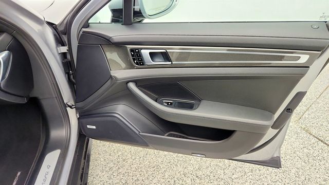 2017 Porsche Panamera 4 AWD w/ Premium Pkg, PASM, LKA, C Fiber Interior, Surround View - 23034802 - 27