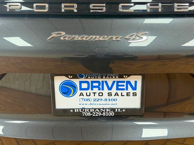2017 Porsche Panamera 4S AWD - 23019311 - 9