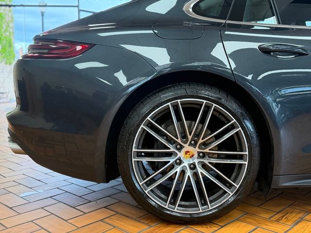 2017 Porsche Panamera 4S AWD - 23019311 - 12