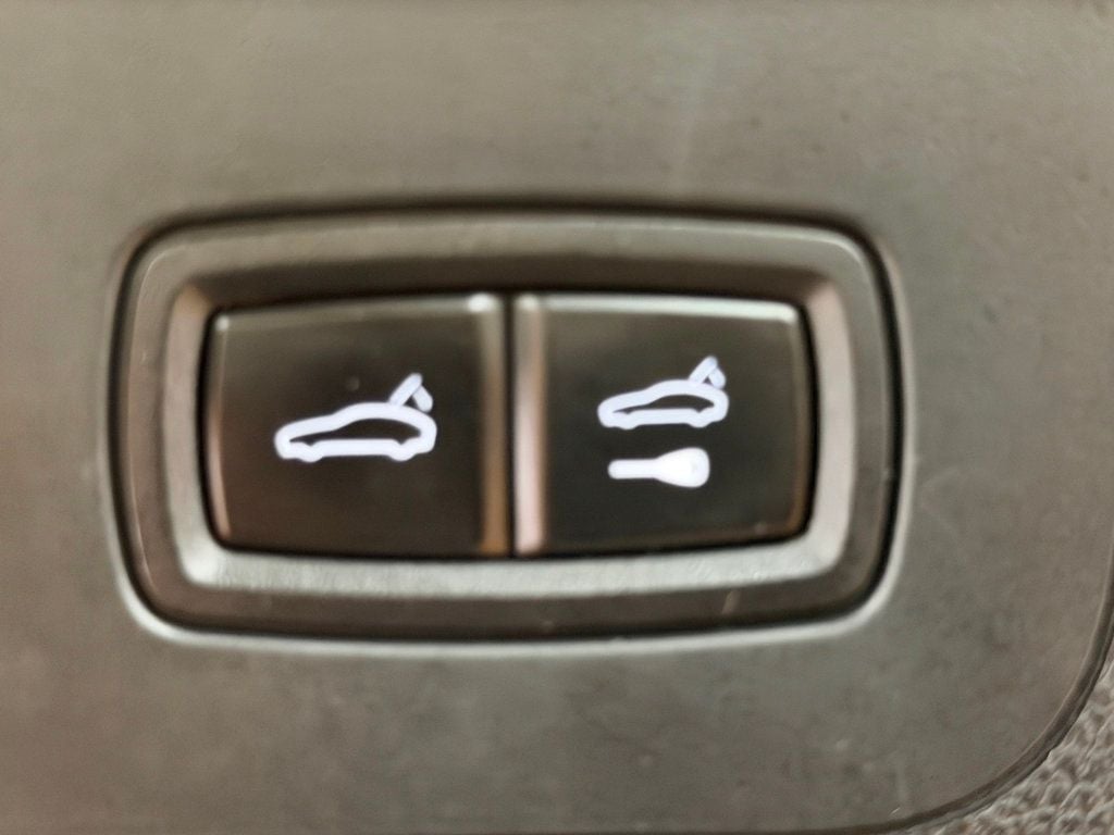 2017 Porsche Panamera 4S AWD - 23019311 - 27