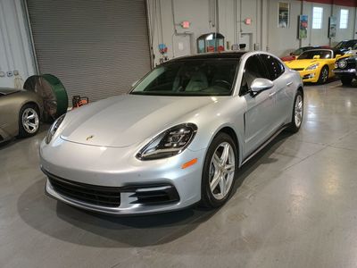 2017 Porsche Panamera