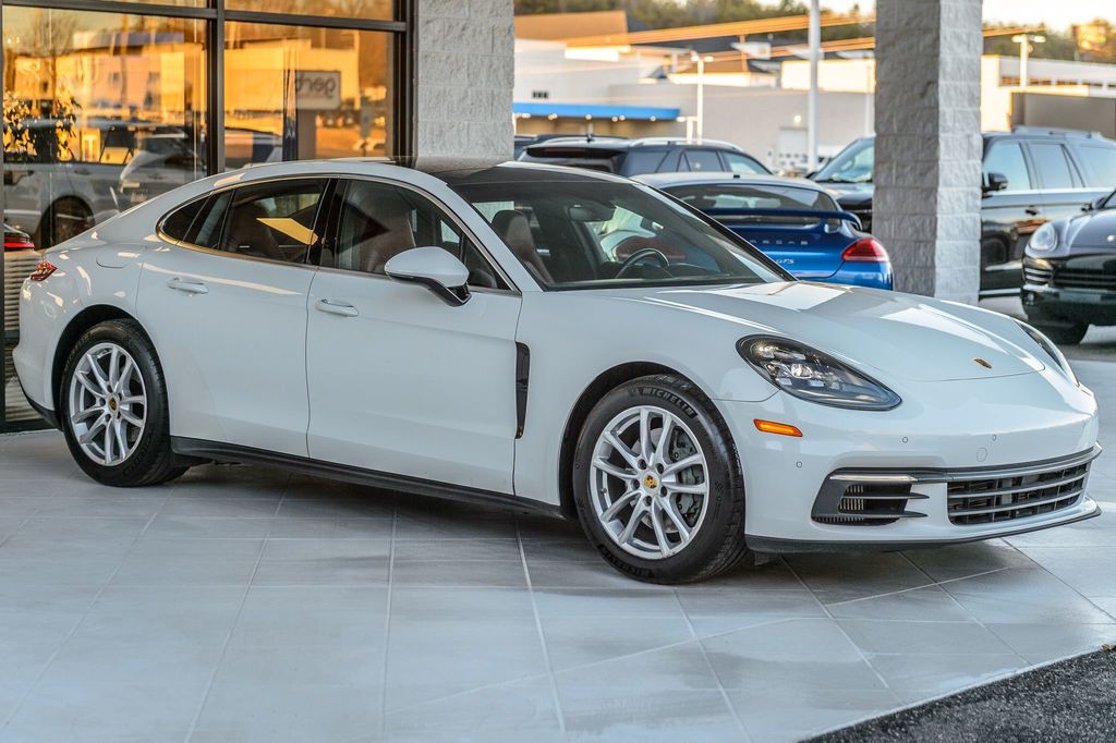 2017 Porsche Panamera PANAMERA 4S - WHITE ON RED - LOW MILES - GORGEOUS - 22743051 - 3