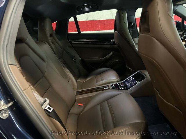 2017 Porsche Panamera PREMIUM PLUS PKG, SPORT PKG, GLOSS BLACK 21" SPORT DESIGN RIMS - 23024437 - 8