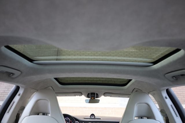 2017 Porsche Panamera Turbo AWD - 22969092 - 11