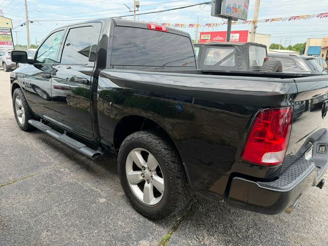2017 Ram 1500 Big Horn 4x2 Crew Cab 5'7" Box - 23039681 - 11