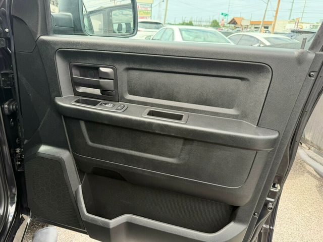2017 Ram 1500 Big Horn 4x2 Crew Cab 5'7" Box - 23039681 - 14