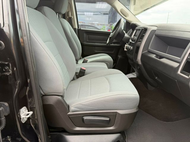 2017 Ram 1500 Big Horn 4x2 Crew Cab 5'7" Box - 23039681 - 16