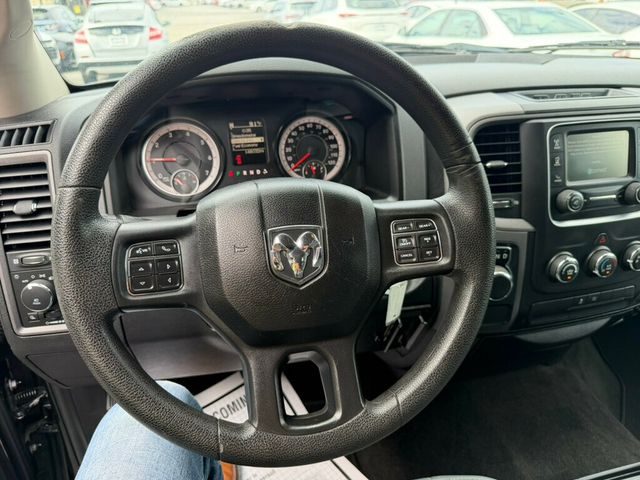 2017 Ram 1500 Big Horn 4x2 Crew Cab 5'7" Box - 23039681 - 19