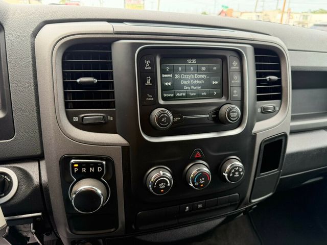 2017 Ram 1500 Big Horn 4x2 Crew Cab 5'7" Box - 23039681 - 21