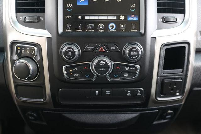 2017 Ram 1500 Big Horn 4x2 Crew Cab 5'7" Box - 23057110 - 31