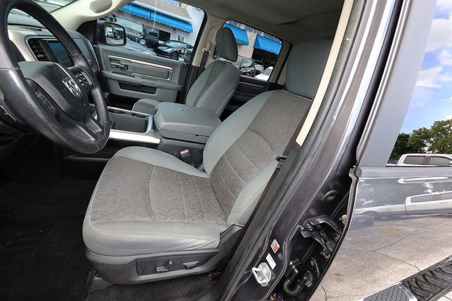2017 RAM 1500 Big Horn 4x4 Crew Cab 5'7" Box - 23083780 - 12