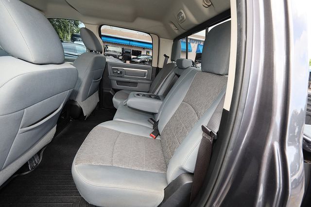 2017 RAM 1500 Big Horn 4x4 Crew Cab 5'7" Box - 23083780 - 14