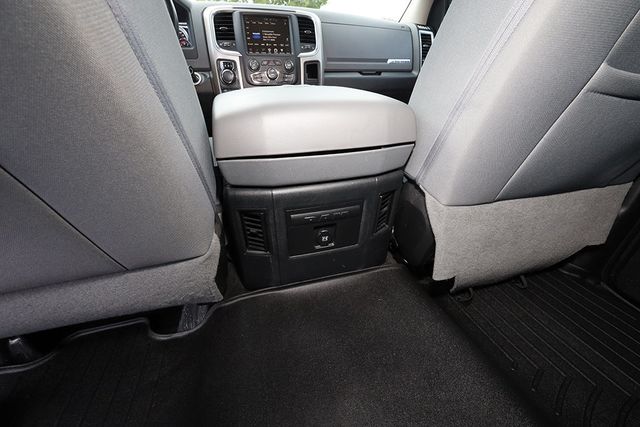 2017 RAM 1500 Big Horn 4x4 Crew Cab 5'7" Box - 23083780 - 16