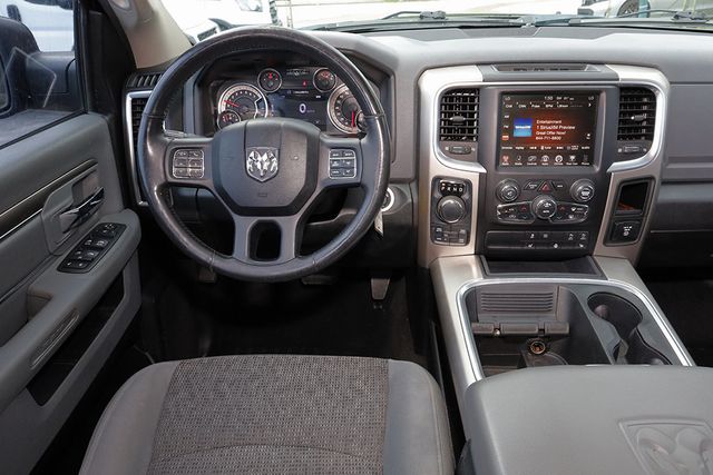 2017 RAM 1500 Big Horn 4x4 Crew Cab 5'7" Box - 23083780 - 18