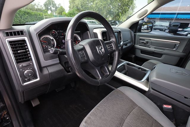 2017 RAM 1500 Big Horn 4x4 Crew Cab 5'7" Box - 23083780 - 19