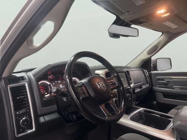 2017 Ram 1500 Big Horn 4x4 Crew Cab 5'7" Box - 22984902 - 11