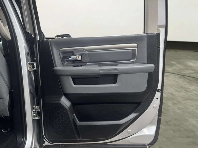 2017 Ram 1500 Big Horn 4x4 Crew Cab 5'7" Box - 22984902 - 17