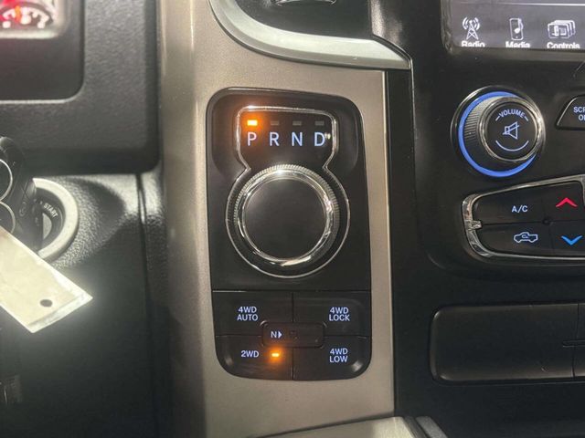 2017 Ram 1500 Big Horn 4x4 Crew Cab 5'7" Box - 22984902 - 27