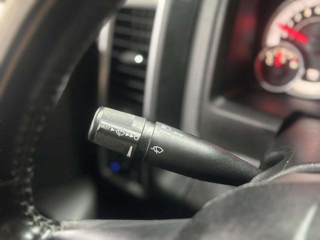 2017 Ram 1500 Big Horn 4x4 Crew Cab 5'7" Box - 22984902 - 31