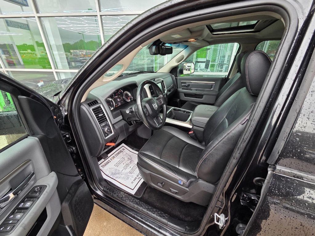 2017 Ram 1500 SLT photo 10