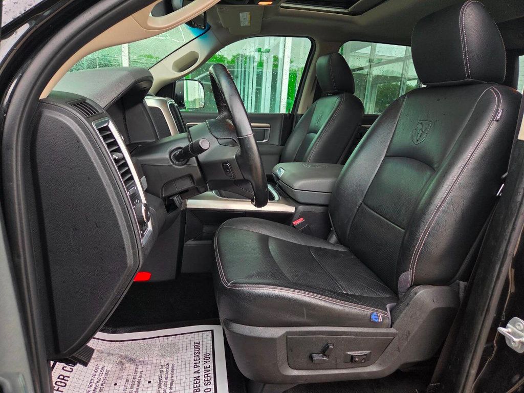 2017 Ram 1500 SLT photo 12