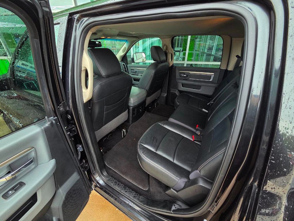 2017 Ram 1500 SLT photo 13