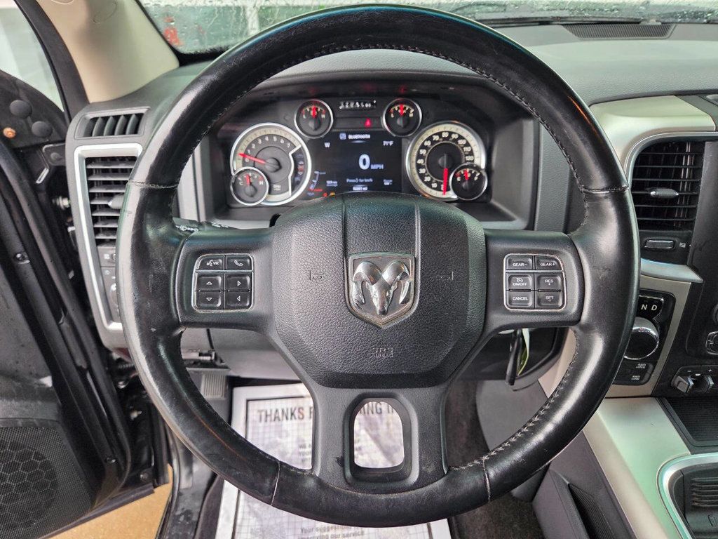 2017 Ram 1500 SLT photo 27