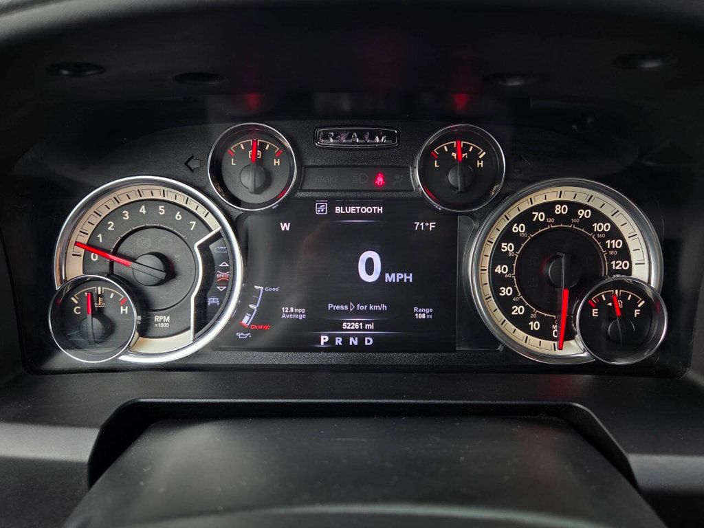 2017 Ram 1500 SLT photo 28