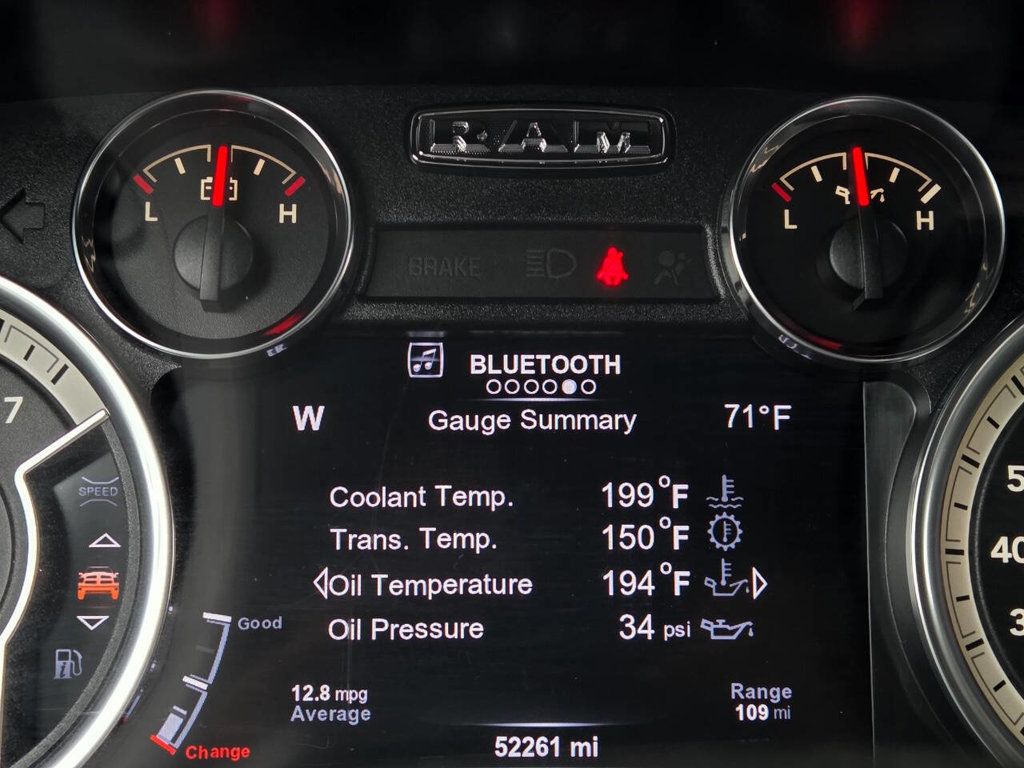 2017 Ram 1500 SLT photo 29