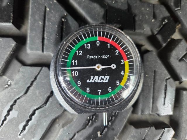 2017 Ram 1500 Big Horn 4x4 Crew Cab 5'7" Box - 22919588 - 43