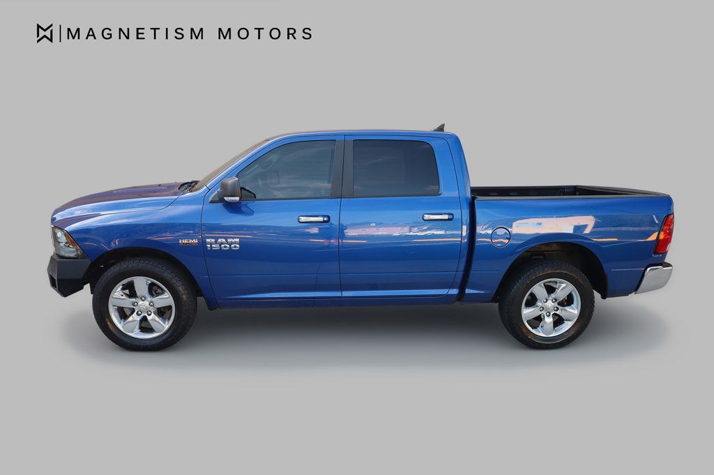 2017 Ram 1500 Big Horn photo 3