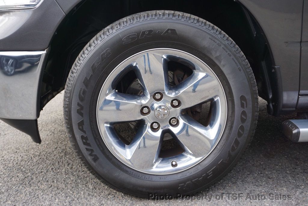 2017 Ram 1500 Big Horn 4x4 Crew Cab 5'7" Box 5.7L HEMI NAVIGATION REAR CAMERA  - 22956171 - 12