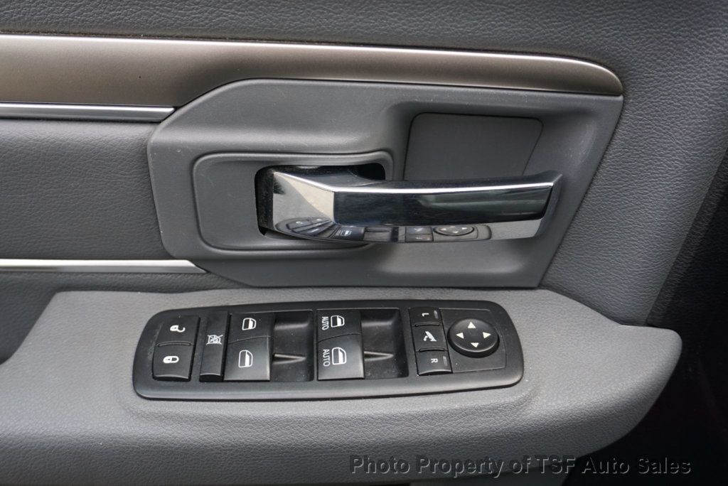 2017 Ram 1500 Big Horn 4x4 Crew Cab 5'7" Box 5.7L HEMI NAVIGATION REAR CAMERA  - 22956171 - 32