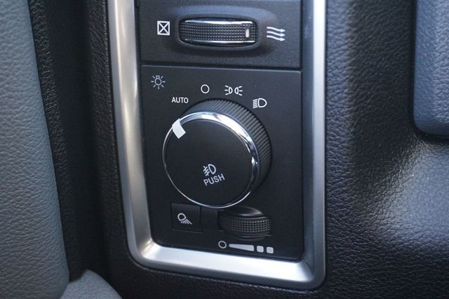 2017 Ram 1500 BIG HORN, 4X4, LIFTED, PREMIUM WHEELS, ALL TERRAIN TIRES - 22967637 - 23