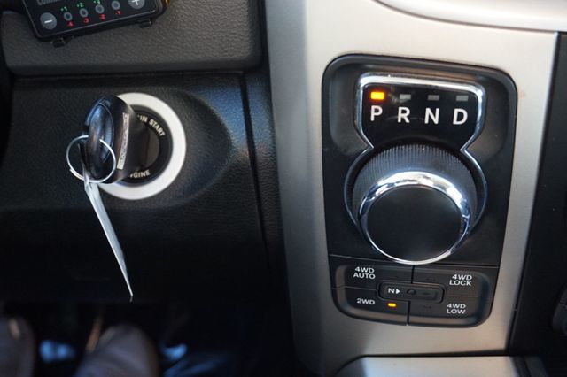 2017 Ram 1500 BIG HORN, 4X4, LIFTED, PREMIUM WHEELS, ALL TERRAIN TIRES - 22967637 - 26