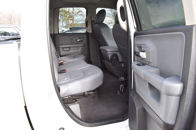 2017 Ram 1500 Big Horn 4x4 Quad Cab 6'4" Box - 22966304 - 24