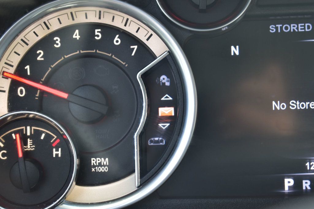 2017 Ram 1500 Big Horn 4x4 Quad Cab 6'4" Box - 22966304 - 36